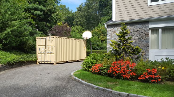 20' container at home